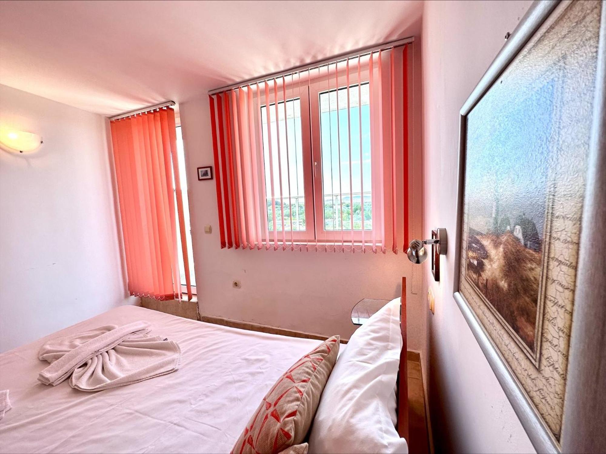 Julia Family - Menada Apartments Sunny Beach Dış mekan fotoğraf