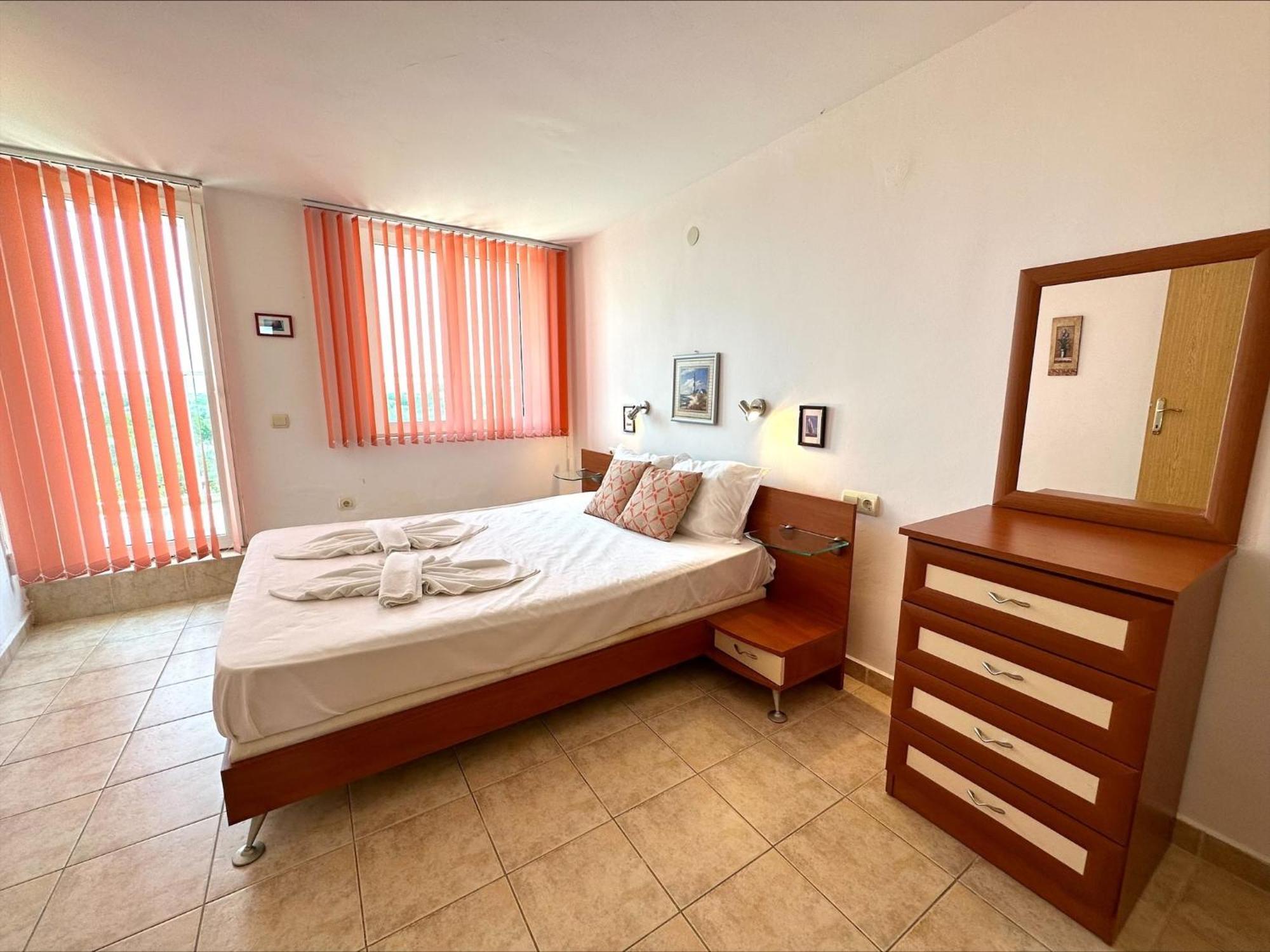 Julia Family - Menada Apartments Sunny Beach Dış mekan fotoğraf