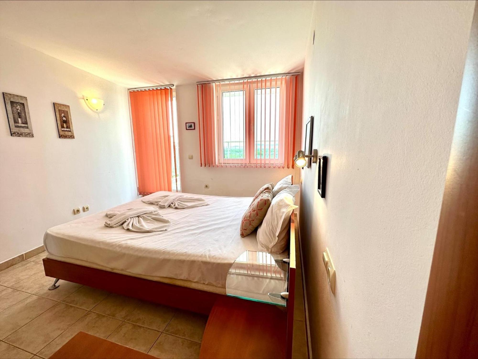 Julia Family - Menada Apartments Sunny Beach Dış mekan fotoğraf